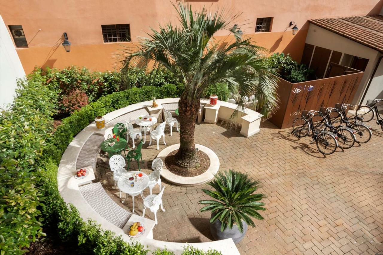 Palm Suites - Small Luxury Hotels Of The World Рим Екстериор снимка